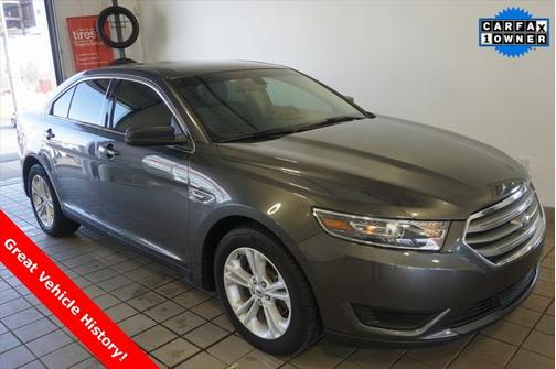 2017 Ford Taurus SE
