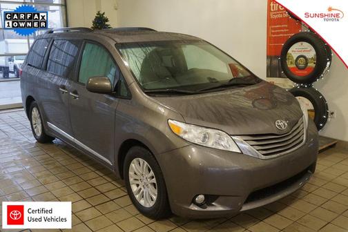 2017 Toyota Sienna XLE