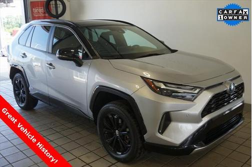2022 Toyota RAV4 Hybrid SE