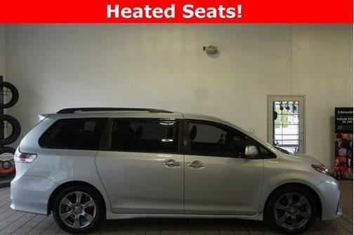 2019 Toyota Sienna SE