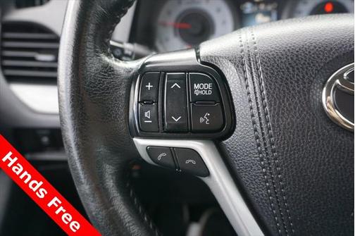 2019 Toyota Sienna SE