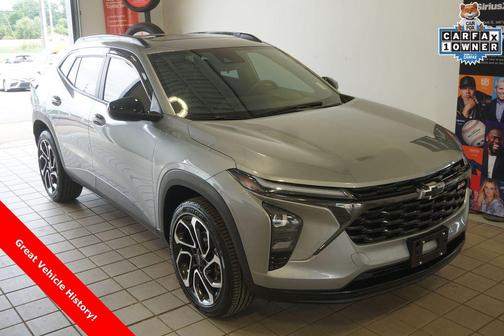 Sterling Gray Metallic 2024 Chevrolet Trax FWD 2RS