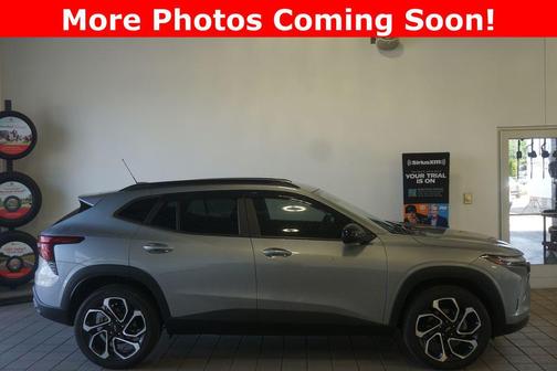 Sterling Gray Metallic 2024 Chevrolet Trax FWD 2RS