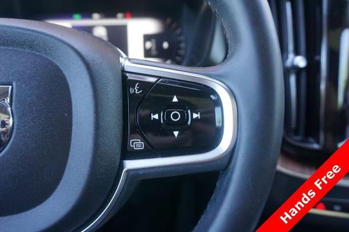 Crystal White Metallic 2024 Volvo XC60 B5 Plus Dark Theme