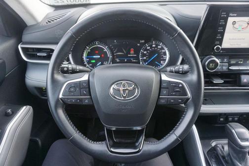 2021 Toyota Highlander Hybrid XLE