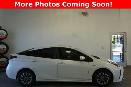 2021 Toyota Prius XLE