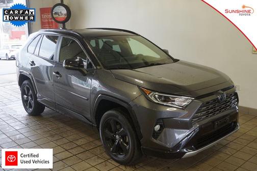 2020 Toyota RAV4 Hybrid SE