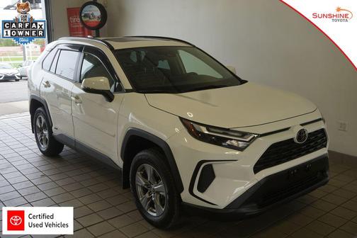 Ice Cap 2025 Toyota RAV4 Hybrid XLE