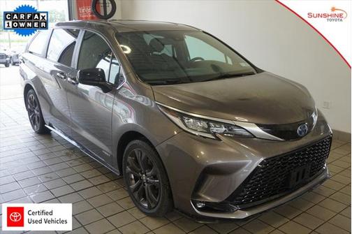 2021 Toyota Sienna XSE 7 Passenger