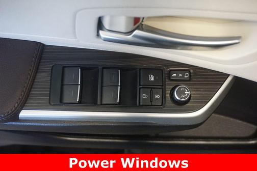 Midnight Black Metallic 2024 Toyota Sienna Platinum