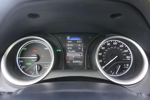 Ice Cap 2023 Toyota Camry LE