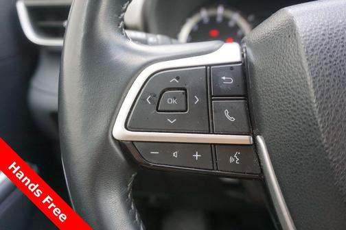 Magnetic Gray Metallic 2024 Toyota Highlander LE