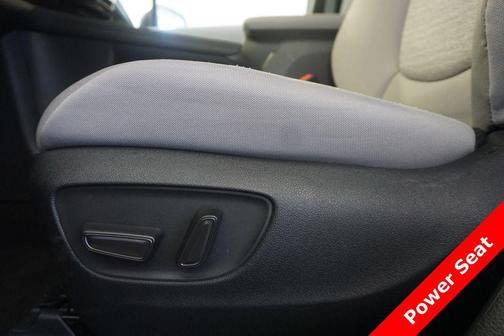 Magnetic Gray Metallic 2025 Toyota Sienna LE