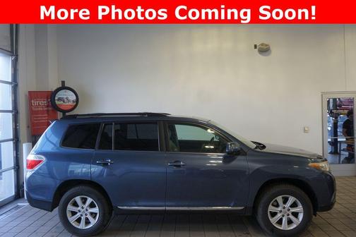 Shoreline Mist 2013 Toyota Highlander SE