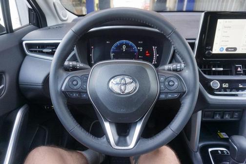 2023 Toyota Corolla Cross XLE