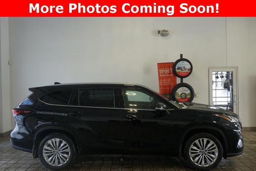 2025 Toyota Highlander Platinum