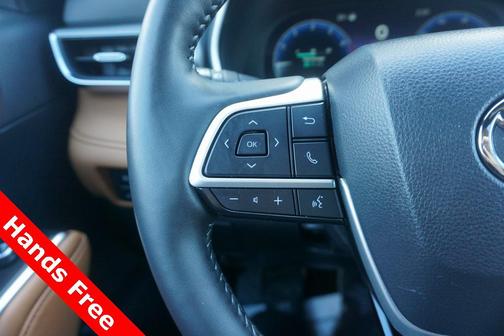 2025 Toyota Highlander Platinum