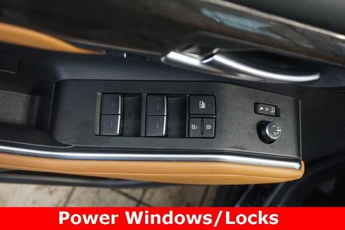 2025 Toyota Highlander Platinum