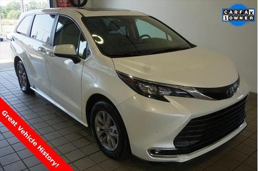 2024 Toyota Sienna XLE