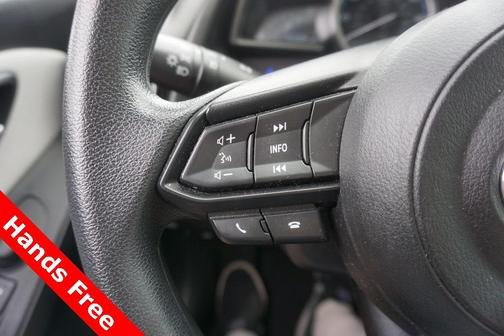 2019 Toyota Yaris Sedan LE