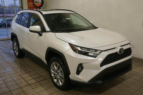 2025 Toyota RAV4 XLE Premium