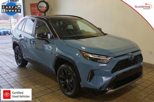 2023 Toyota RAV4 Hybrid SE