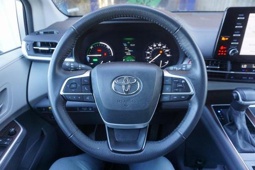 2024 Toyota Sienna XLE 7 Passenger