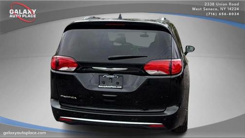 2020 Chrysler Pacifica Touring-L Plus