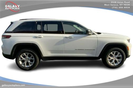 Bright White Clearcoat 2023 Jeep Grand Cherokee Limited