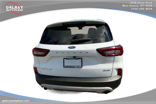 Oxford White 2024 Ford Escape Active