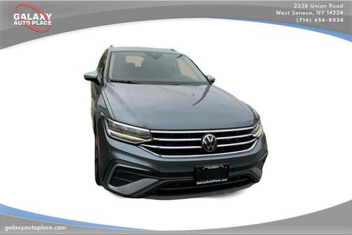 Platinum Gray Metallic 2024 Volkswagen Tiguan 2.0T Wolfsburg Edition