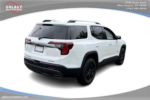 Summit White 2023 GMC Acadia AT4