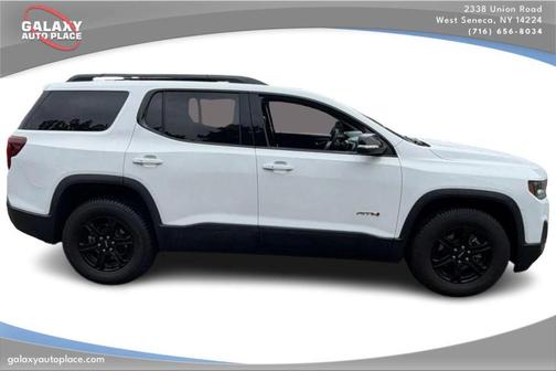 Summit White 2023 GMC Acadia AT4