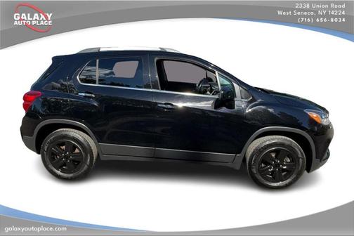 Mosaic Black Metallic 2019 Chevrolet Trax LT