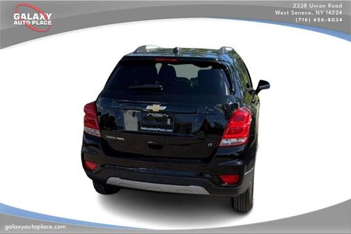 Mosaic Black Metallic 2019 Chevrolet Trax LT