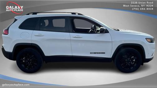 2023 Jeep Cherokee Altitude Lux