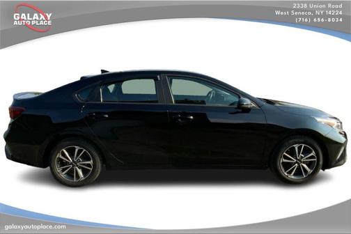 Aurora Black 2023 Kia Forte LXS