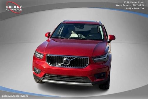 2019 Volvo XC40 T5 Momentum