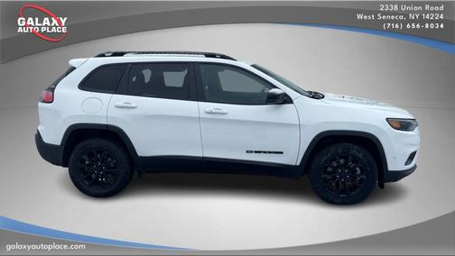 2023 Jeep Cherokee Altitude Lux