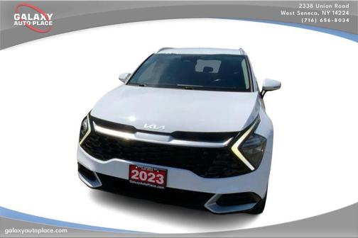 Glacial White Pearl 2023 Kia Sportage EX