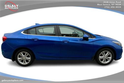 Kinetic Blue 2018 Chevrolet Cruze LT