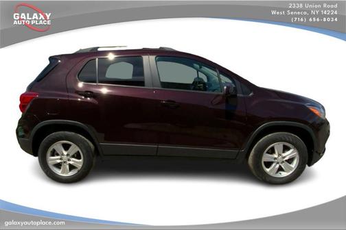 Black Cherry Metallic 2021 Chevrolet Trax LT