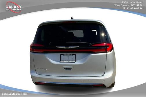 2024 Chrysler Pacifica Touring-L