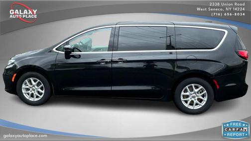 2023 Chrysler Pacifica Touring-L