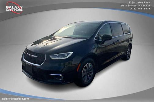 2024 Chrysler Pacifica Hybrid Select