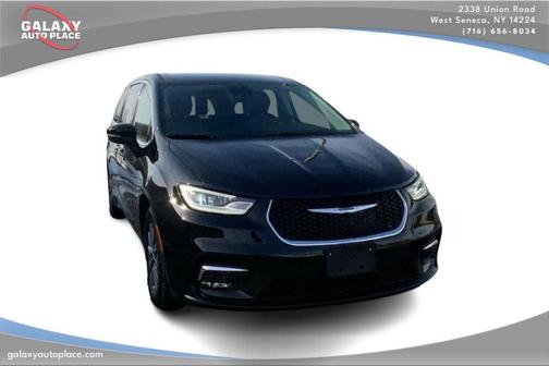 2024 Chrysler Pacifica Hybrid Select
