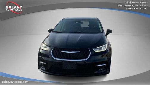 2024 Chrysler Pacifica Hybrid Select