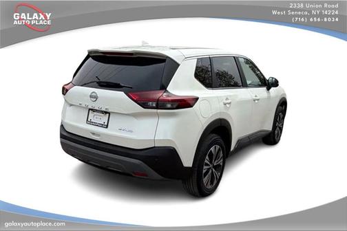 Pearl White Tri-Coat 2023 Nissan Rogue SV
