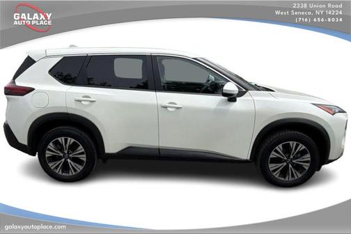 Pearl White Tri-Coat 2023 Nissan Rogue SV
