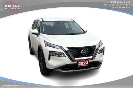 Pearl White Tri-Coat 2023 Nissan Rogue SV
